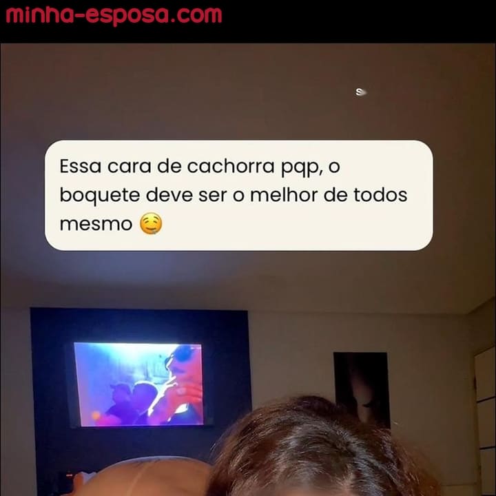 Minha esposa sem calcinha, com bunda deliciosa
