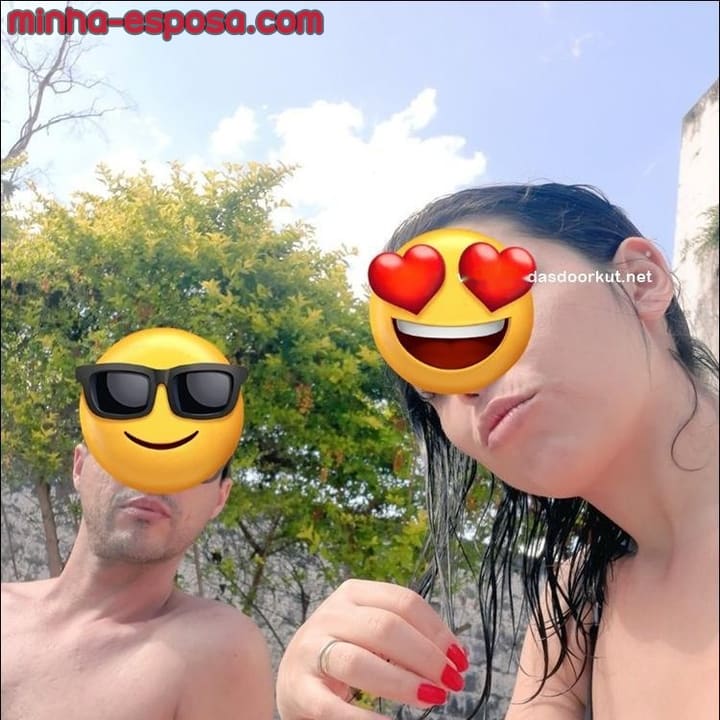 Compartilhando a esposa hotwife com os machos