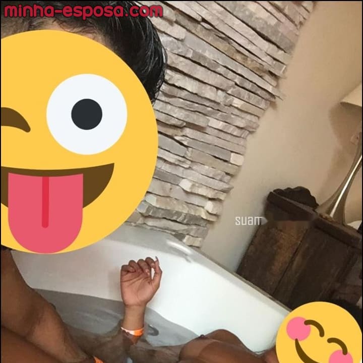 Minha morena gostosa carioca casada bronzeada